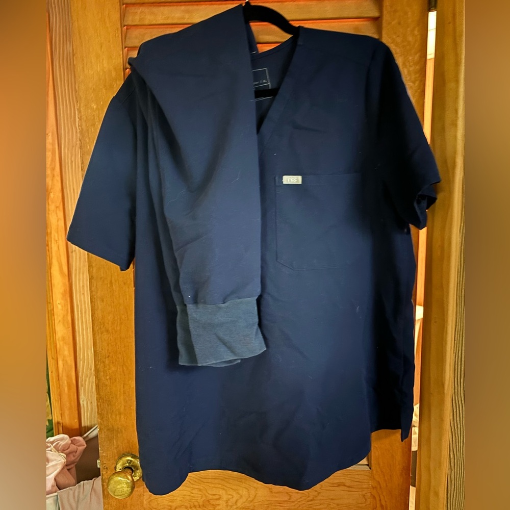 Figs size XL navy blue scrub set